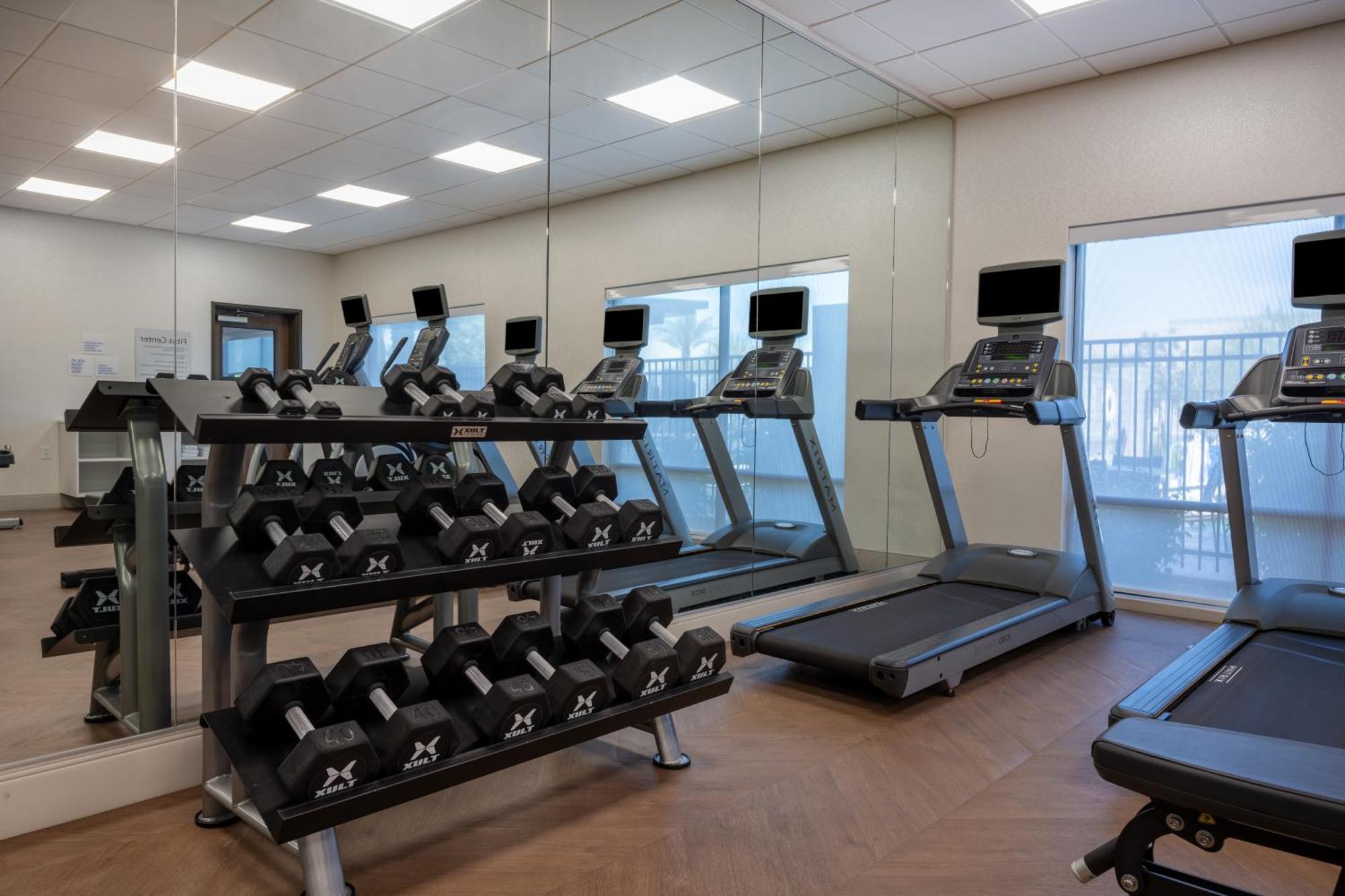 Holiday Inn Express & Suites - Gilbert - Mesa Gateway Airport المظهر الخارجي الصورة
